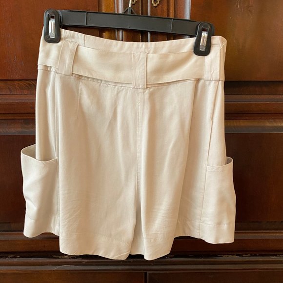 H&M "The Garden Collection" Shorts_SZ 10 - Picture 3 of 4